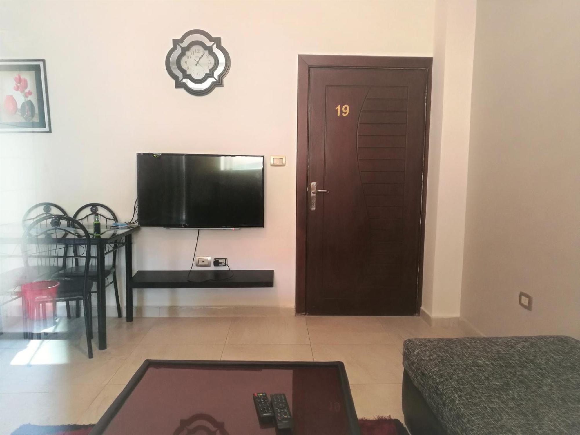 Dair Ghbar Gate Apartments Amman Bagian luar foto