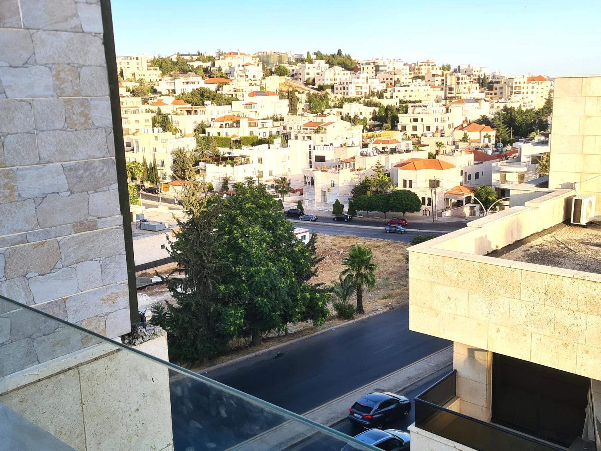 Dair Ghbar Gate Apartments Amman Ruang foto