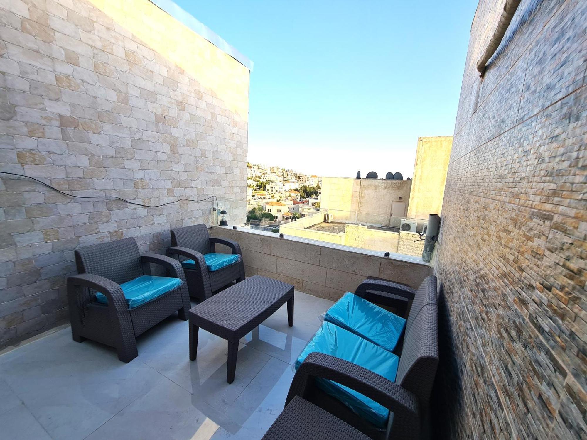 Dair Ghbar Gate Apartments Amman Bagian luar foto